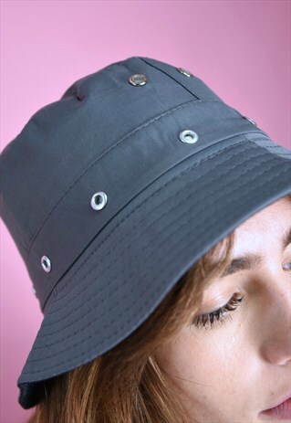 90S BUCKET HAT VINTAGE INSPIRED IN GREY EYELETS DETAIL