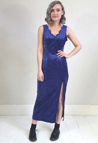 VINTAGE 90'S SCALLOPED PURPLE CRUSHED VELVET DRESS