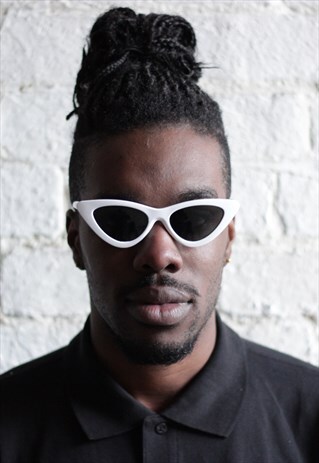 RETRO VINTAGE CAT EYE ROUND GLASSES