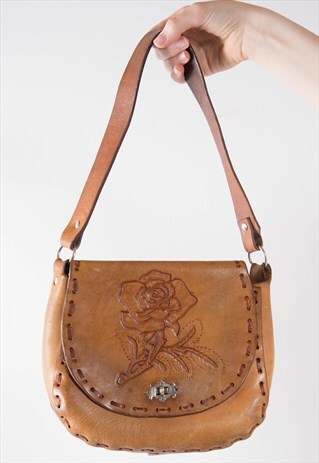 70'S LEATHER FLORAL TOOLED SADDLE BAG