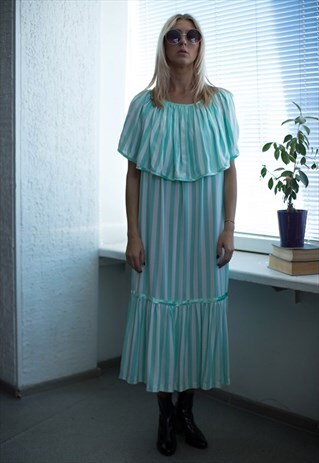 VINTAGE 80'S GREEN/WHITE STRIPED RUFFLE COLLAR DRESS