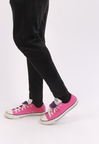 VINTAGE CONVERSE TRAINERS