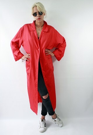 VINTAGE 80'S CLASSIC AWESOME RED LIGHT COAT