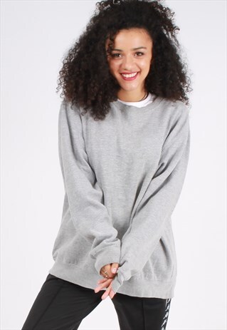 VINTAGE REEBOK SWEATSHIRT
