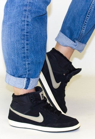 RETRO NIKE HI-TOP TRAINERS UK6