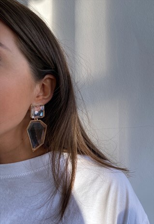 CLEAR PLASTIC JEWEL STATEMENT DROPPED EARRINGS