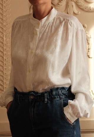 LONG WHITE SHIRT
