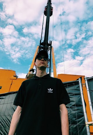 VINTAGE 90S BLACK MINIMALIST ADIDAS POLO SHIRT