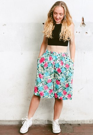 VINTAGE 80S FLORAL SHORTS