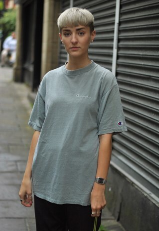 VINTAGE CHAMPION TSHIRT