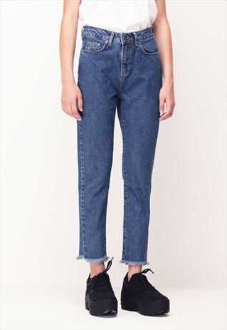 STRAIGHT LEG JEANS