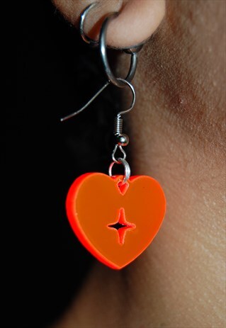 ANIME HEART EARRINGS,PINK (BY,OLIVIA GALLUPOVA)