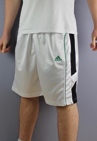 VINTAGE ADIDAS SHORTS IN WHITE WITH POCKETS, EMBROIDERED LOG