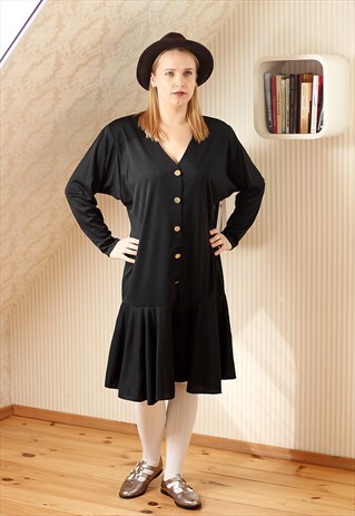 BLACK LOW WAIST SHOULDER PADDED DRESS
