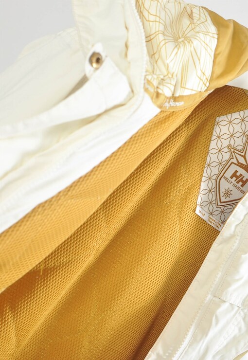 garment image