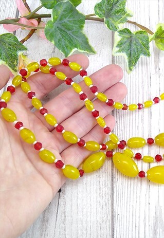 VINTAGE LONG RED & YELLOW GLASS BEAD NECKLACE - 74 CM
