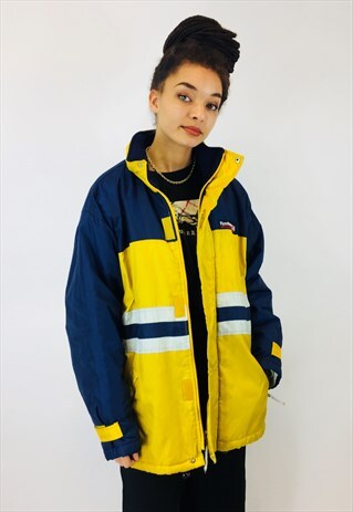 VINTAGE 90S REEBOK PUFFER COAT