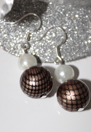 BROWN SNAKE SKIN PRINT EARRINGS