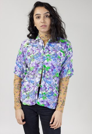 VINTAGE 90S HAWAIIAN PATTERNED SHIRT
