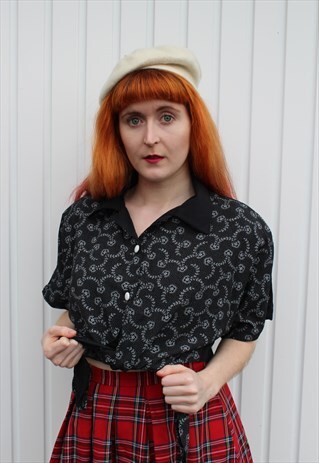VINTAGE 80'S BLACK & WHITE FLORAL PAISLEY PRINT CROP TOP
