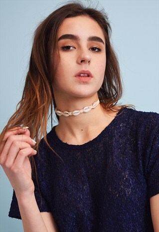 VINTAGE 90'S RETRO COWRIE SHELLS CHOCKER NECKLACE