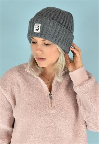 G&G UNISEX PLUSH CHARCOAL BEANIE