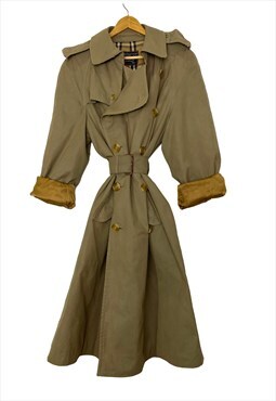 Burberry vintage oversized unisex trench coat. Size L