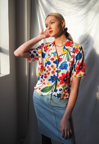 VINTAGE FLORAL BUTTON UP BLOUSE