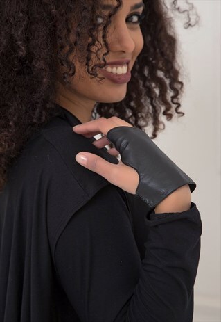 FINGERLESS GLOVES