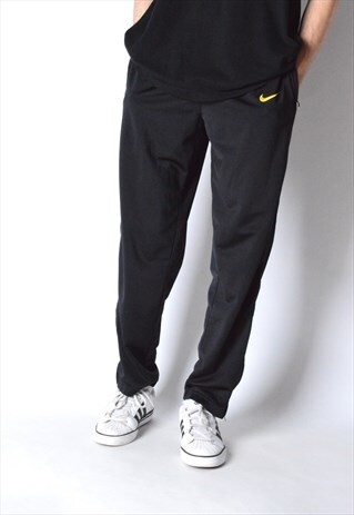VINTAGE 90S BLACK NIKE SPORTS PANTS