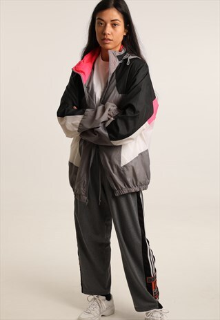VINTAGE NIKE LIGHTWEIGHT JACKET