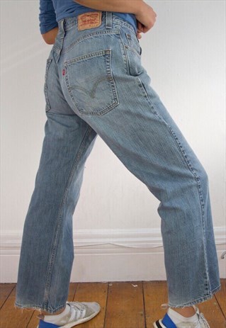 BLUE VINTAGE DENIM LEVIS JEANS