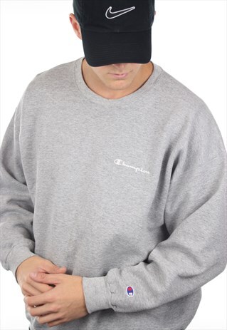 VINTAGE CHAMPION SWEATSHIRT