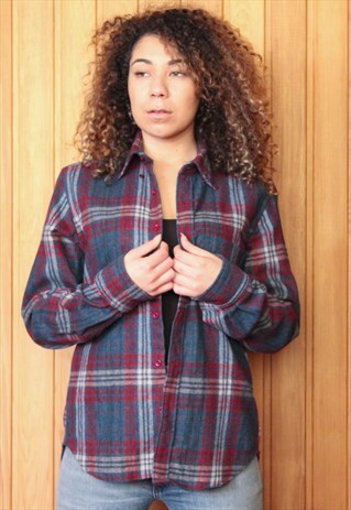 VINTAGE 1990S BLUE AND RED CHECKED FLANNEL SHIRT