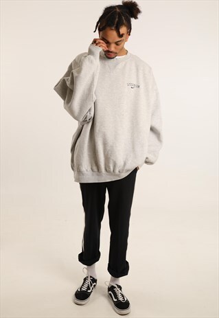 VINTAGE NIKE EMBROIDERED SPELLOUT SWEATSHIRT