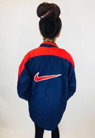 VINTAGE NIKE SWOOSH COAT