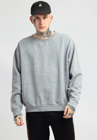 VINTAGE REEBOK SWEATSHIRT