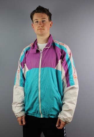 VINTAGE WINDBREAKER SHELL JACKET IN BLUE WITH ZIP POCKETS. S