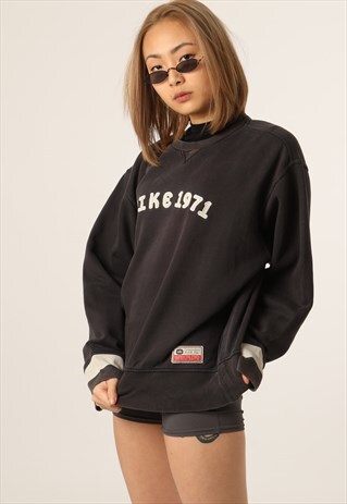 VINTAGE NIKE EMBROIDERED SPELLOUT SWEATSHIRT