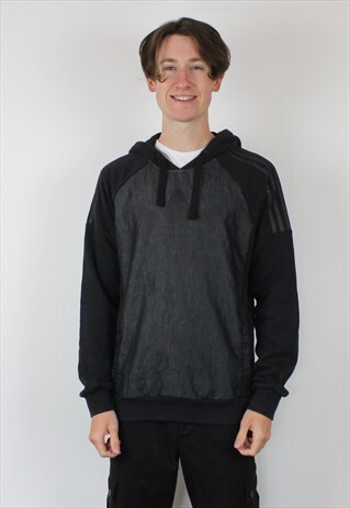 VINTAGE ADIDAS HOODIE IN BLACK WITH PRINTED GRAPHIC LOGO.