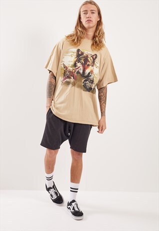 VINTAGE WOLVES GRAPHIC T-SHIRT
