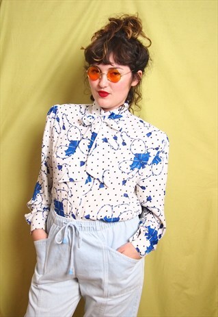 WHITE BLOUSE WITH BLUE POLKA DOTS AND PRINT