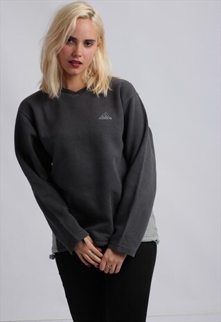 VINTAGE ADIDAS SWEATSHIRT
