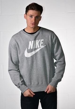 RETRO NIKE EMROIDERED LOGO SWEATSHIRT