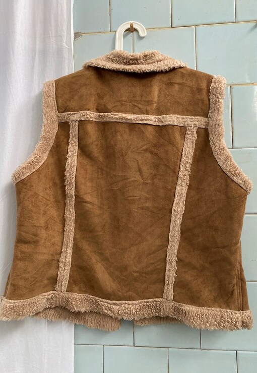 garment image