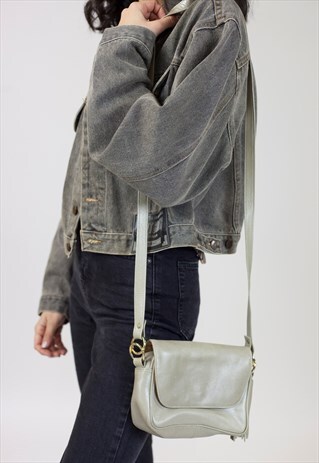 VINTAGE TAN LEATHER HANDBAG