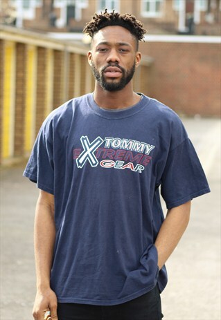 RETRO // 90'S // T-SHIRT