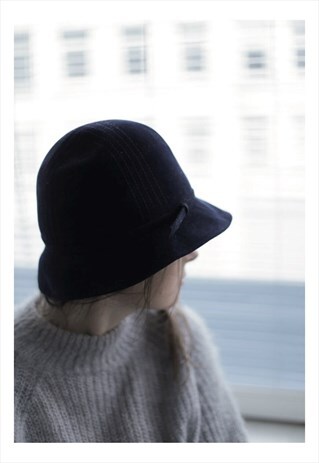 VINTAGE 60'S NAVY VELVET HAT