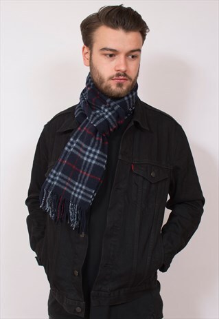 VINTAGE BURBERRYS LAMBSWOOL NOVA CHECK SCARF