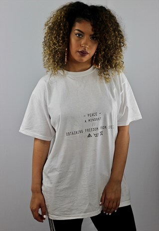 GRAPHIC TEE